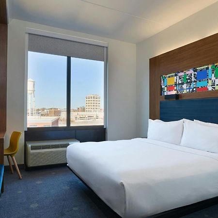 Aloft Durham Downtown Hotel Exterior photo