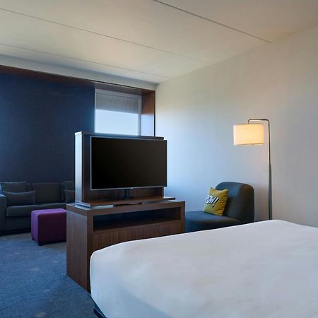 Aloft Durham Downtown Hotel Exterior photo