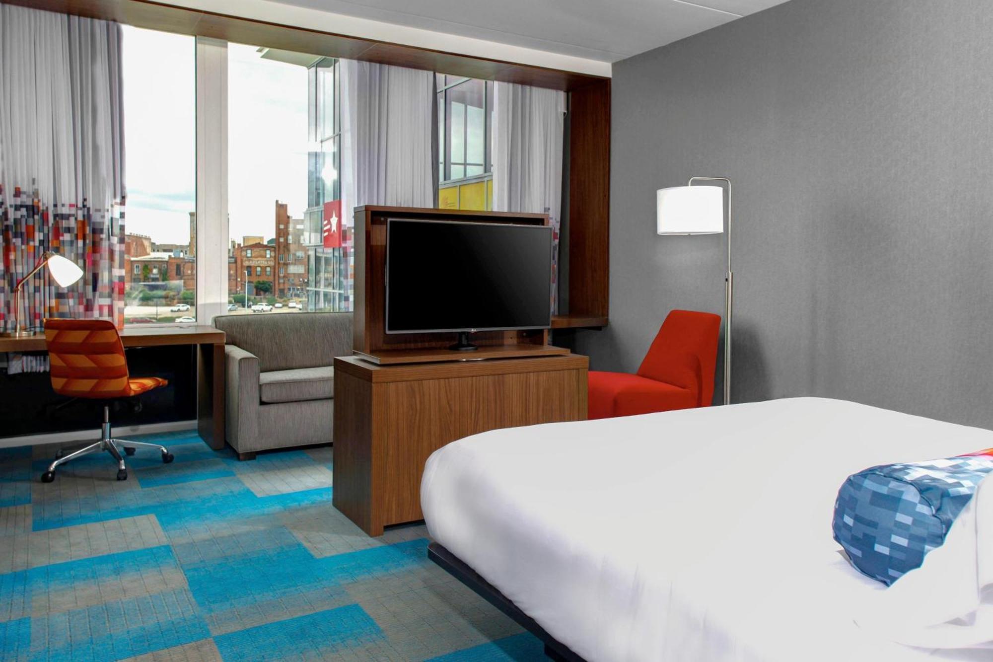 Aloft Durham Downtown Hotel Exterior photo