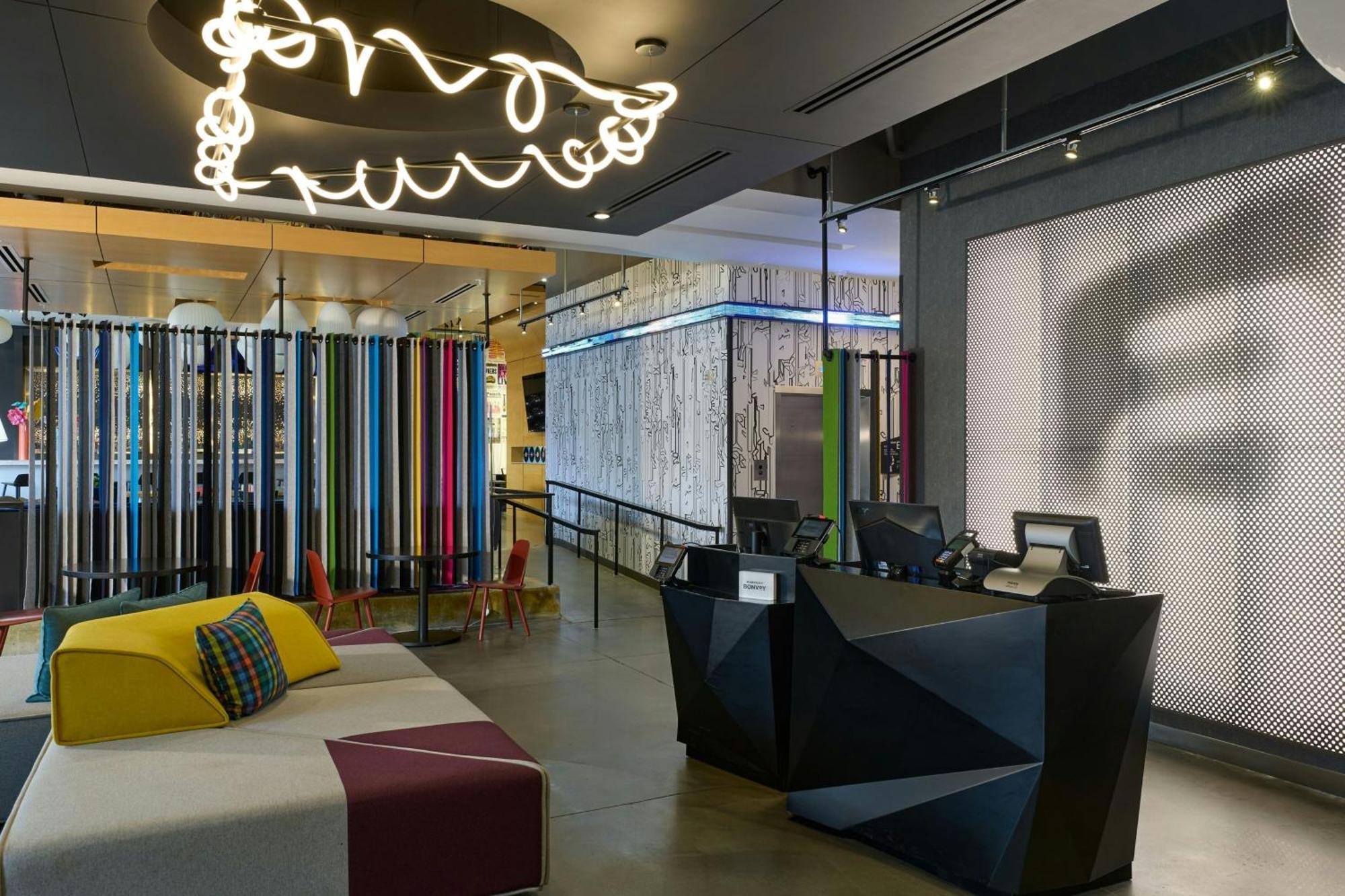 Aloft Durham Downtown Hotel Exterior photo